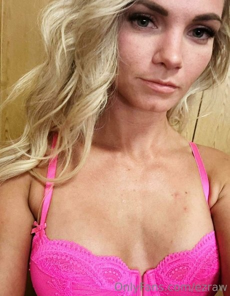 squirting pussy onlyfans beautiful naked picture