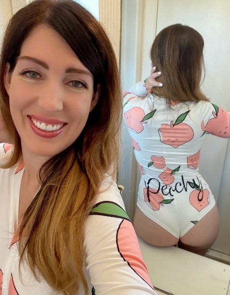 cute ladyboy onlyfans sexy nude pics