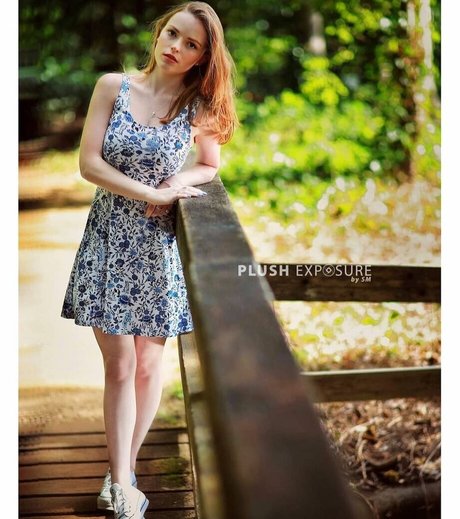 Ellie Littlechild perfect model image