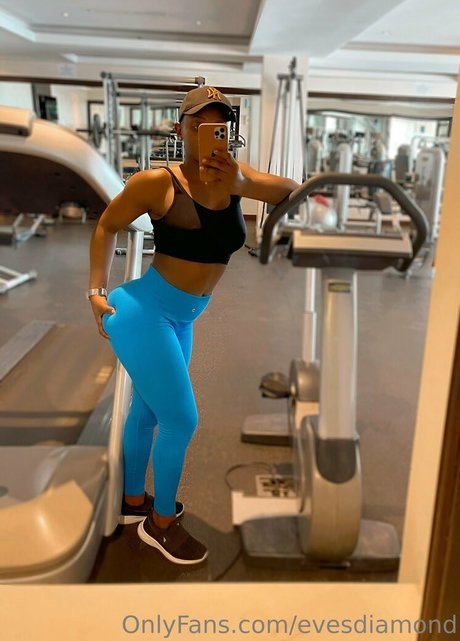 busty mom onlyfans porno galleries