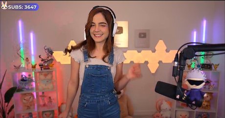 black hair onlyfans nudes galleries