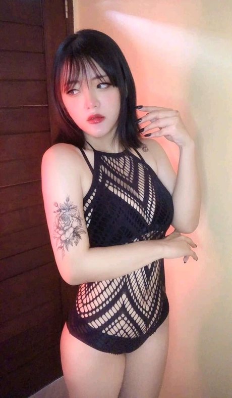 shemale outdoor onlyfans perfect pic