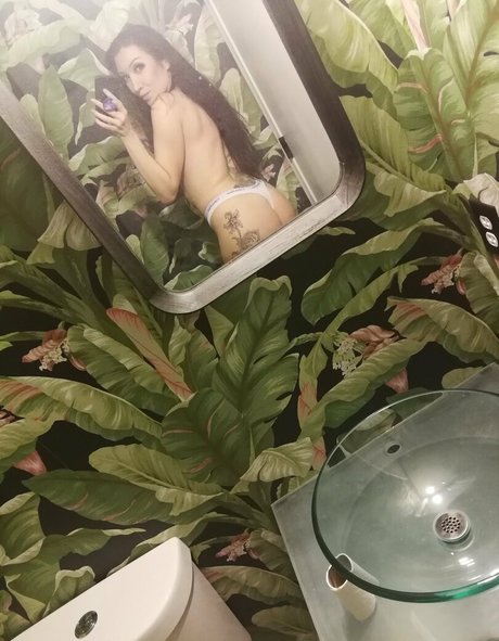 phianixxsg pretty actress image