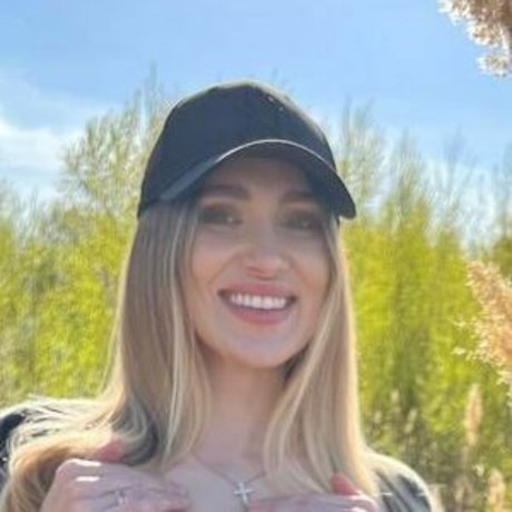 Tanya Li pretty model pics