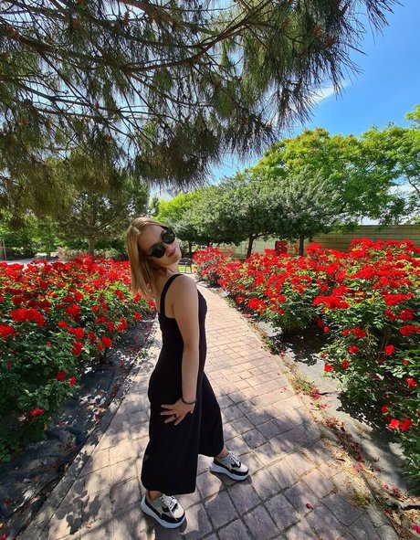 nerdy onlyfans art porn pic