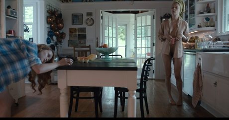 Chloe Sevigny art star images