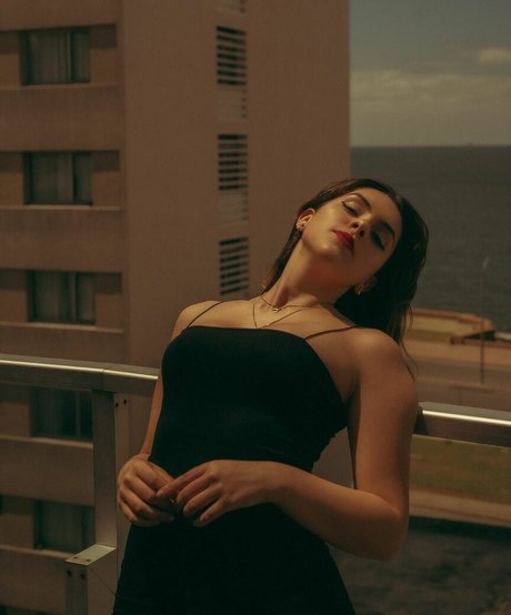 red hair onlyfans hd pic