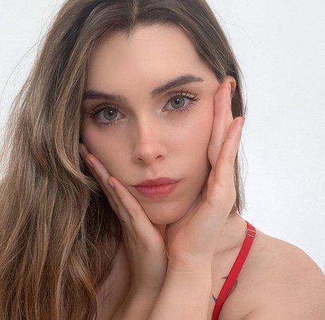 Olivia Herdt star porn images