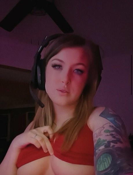 Mickaela West pornstar naked picture