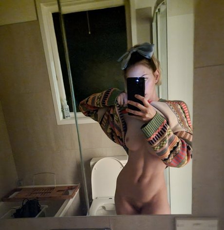 20 years old onlyfans hot pics