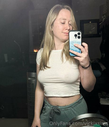 vickixsims top star img