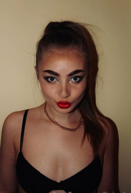 livionly model nice galleries