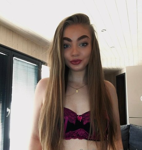 livionly model erotic images