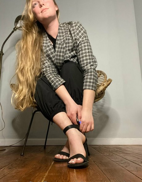 dissensus goddess pretty pornstar images