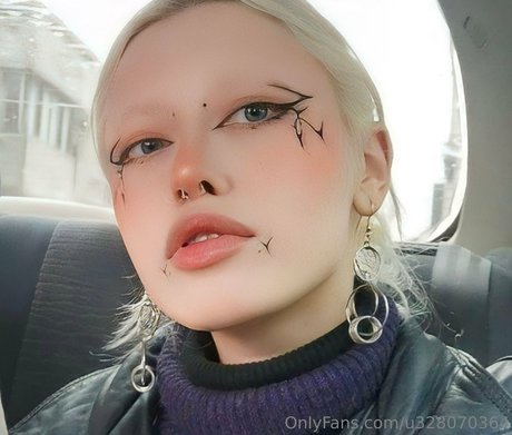 woodsnaomi nude star gallery