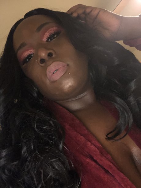 Kiki Kotton nice pornstar pictures