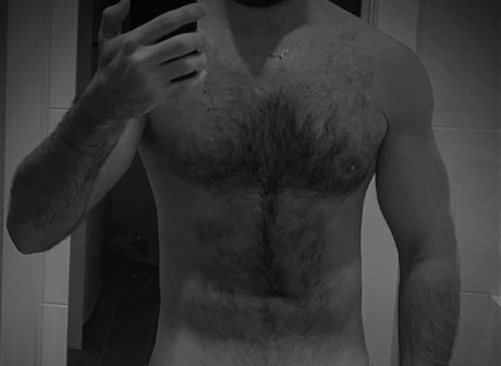 madridguy30 model naked gallery