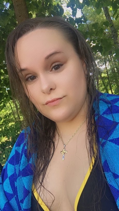 Haley Marsala sexy actress pic