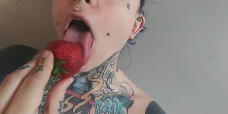 Bunny Knox star porn pics