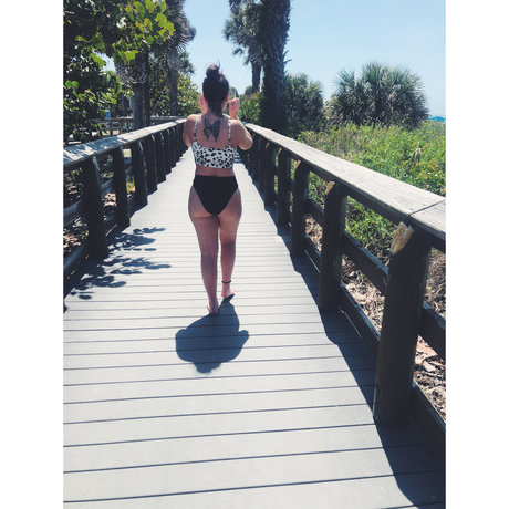 Hannah Moerman model hot images