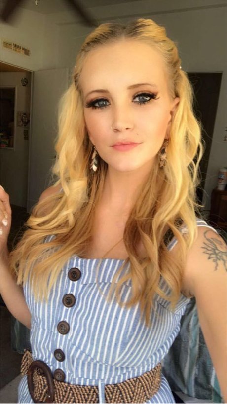 XxberettaxX best actress image