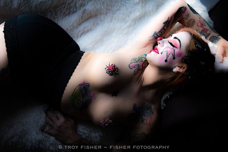 ScarlettStorm model adult image