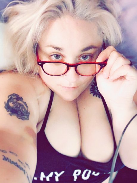 Roxy Silver top star image