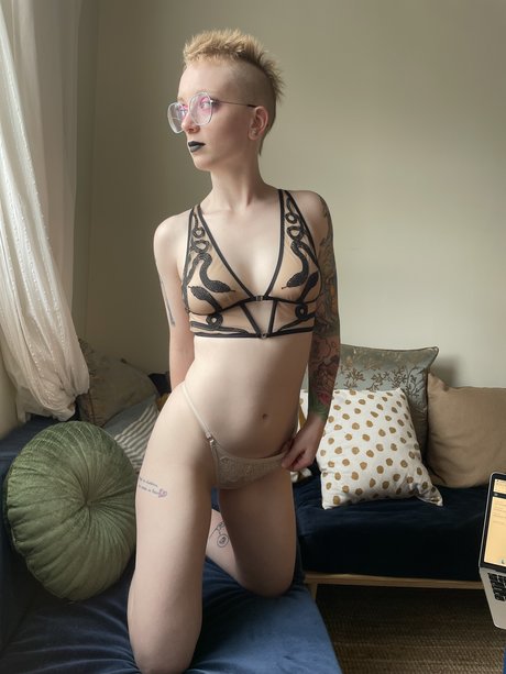 Lain nude star gallery