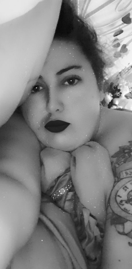 Lily robb pretty model archive