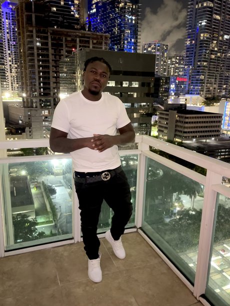 Bag Talk hot pornstar image