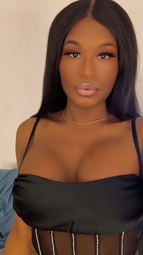 Tiffanylola pornstar perfect photos