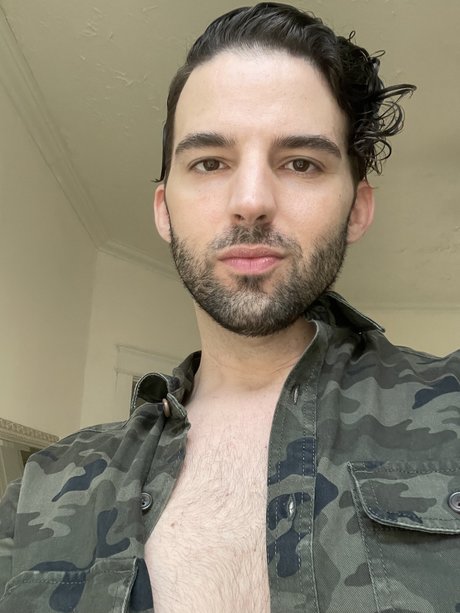 UpAllNight star sexy photos