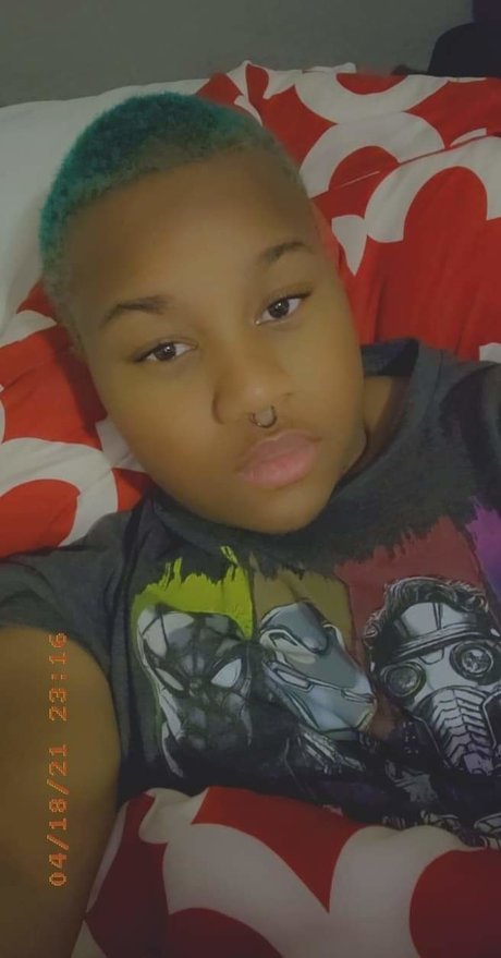 beautiful shemale onlyfans xxx image