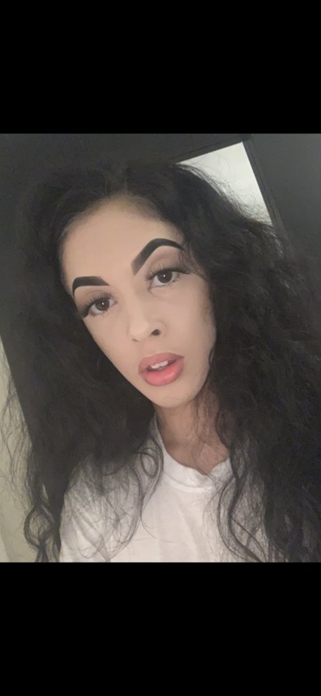 Willow tree perfect pornstar img