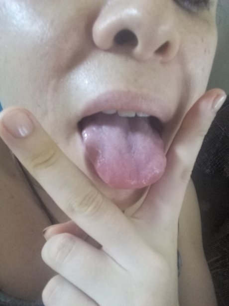 Porcelain Vicky exclusive pornstar pics