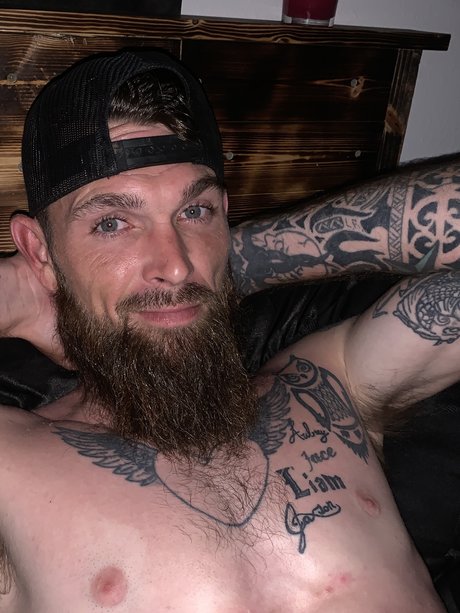 Justin Richter model naked picture