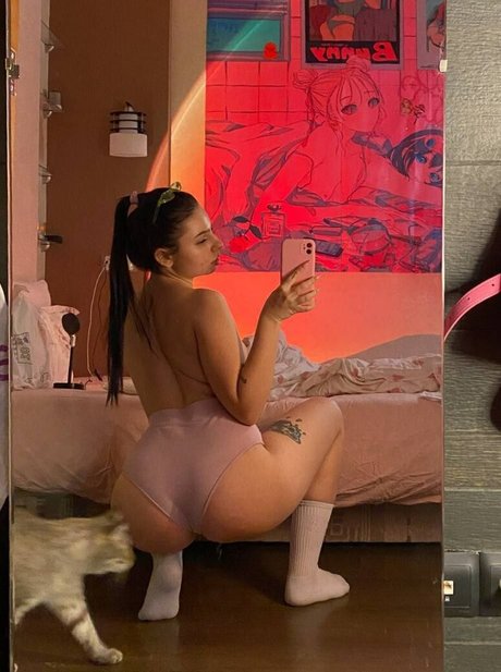 liroshka adult star pic