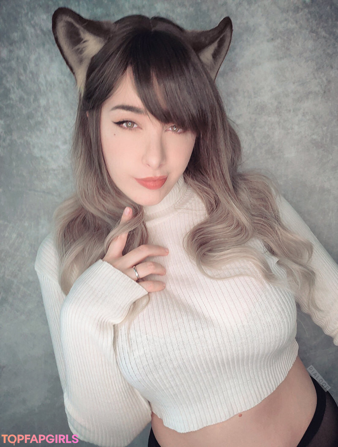 Pialoof pretty model pic