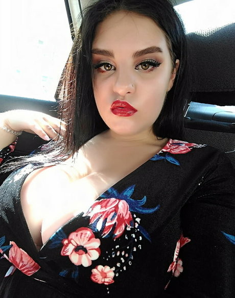 teen natural tits onlyfans free nude picture