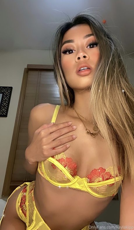 tinyyyk high quality actress pics