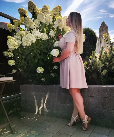 Holly Garner star nice gallery