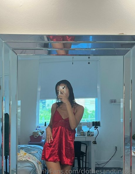 clothesandtingsss pretty pornstar img