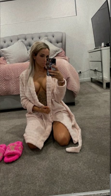 japanese schoolgirl onlyfans porno photo