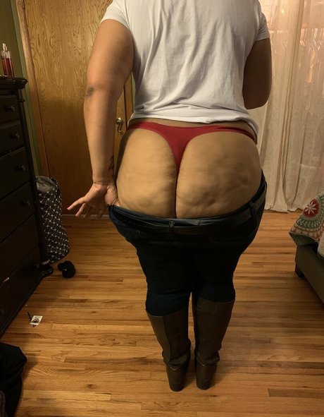 mature lingerie onlyfans beautiful naked pic