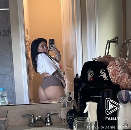 small onlyfans naked images