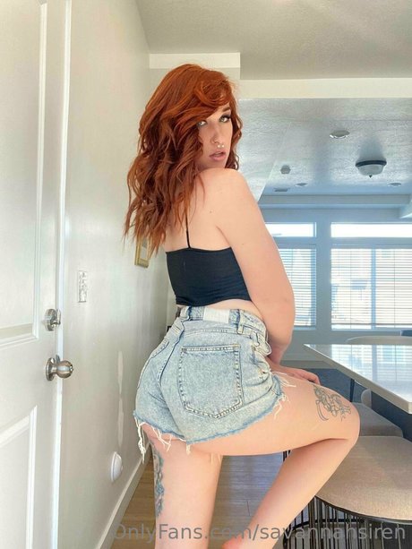 Savannah Siren star exclusive images