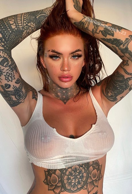 Charlie E star adult pics