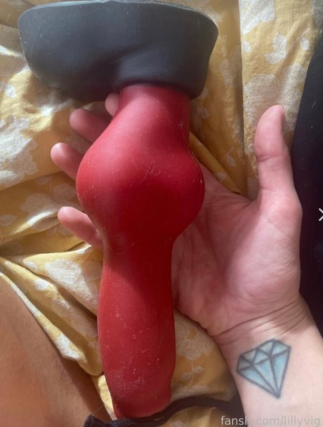 female influencer onlyfans free naked photos