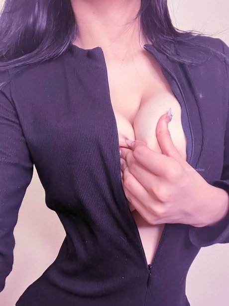 d00mlee hot star galleries