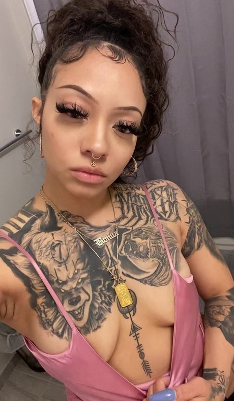 Omgyoash nude star photos